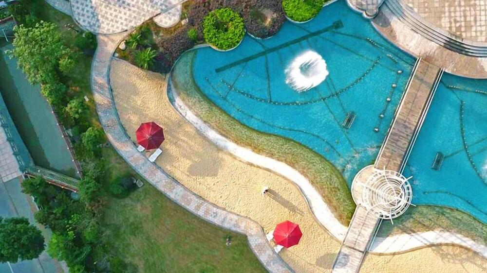 Haili New Century Grand Hotel Haiyan Haiyan  Экстерьер фото